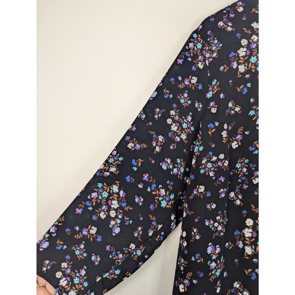 J. Jill Wearever Collection Floral Accordion Pleat Back Blouse - Picture 3 of 8